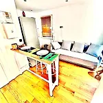 Le Patio Jacuzzi Centre Apartment