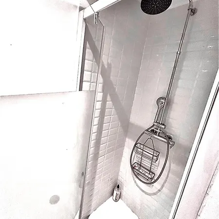 Le Patio Jacuzzi Centre *